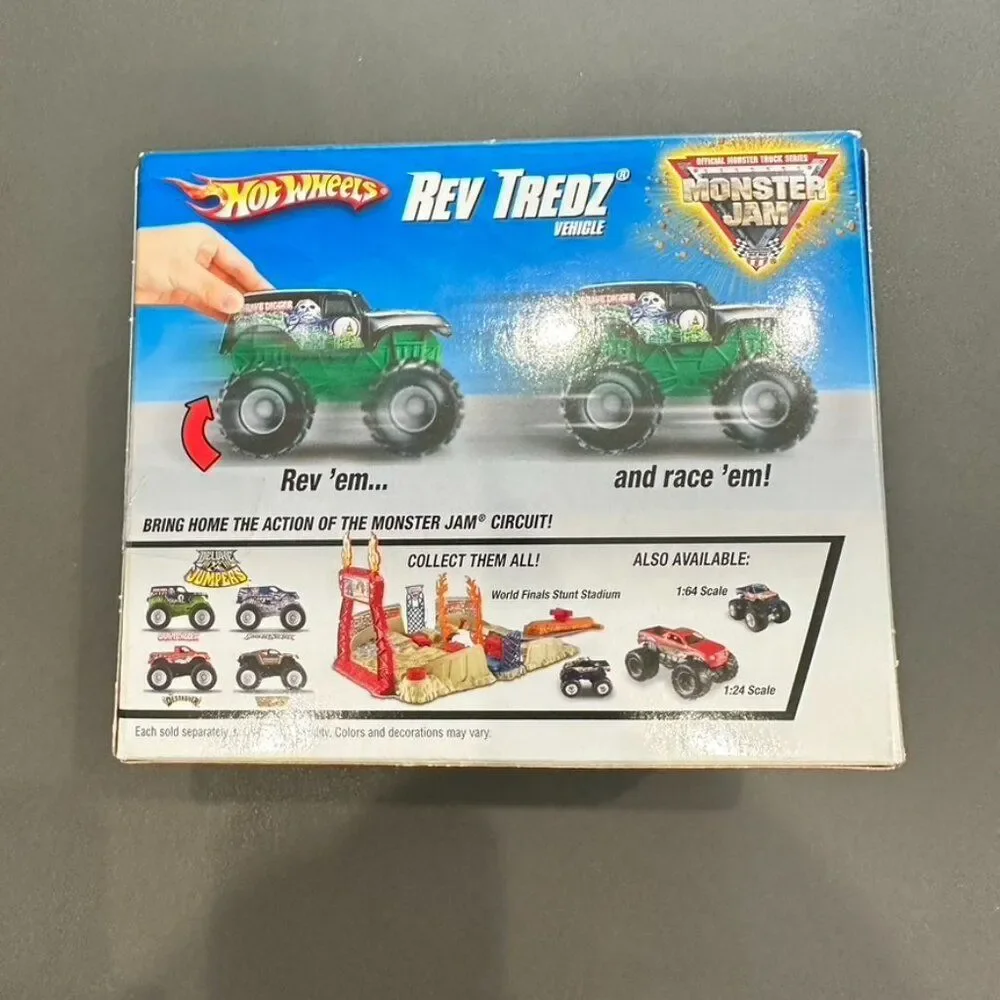 2009 Hot Wheels Monster Truck Jam Rev Tredz Madusa NIB - New